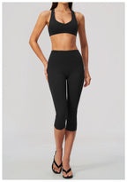 SculptForHer Sculpt & Move Seamless Capri Gym Set – Women’s 2 Piece Activewear
