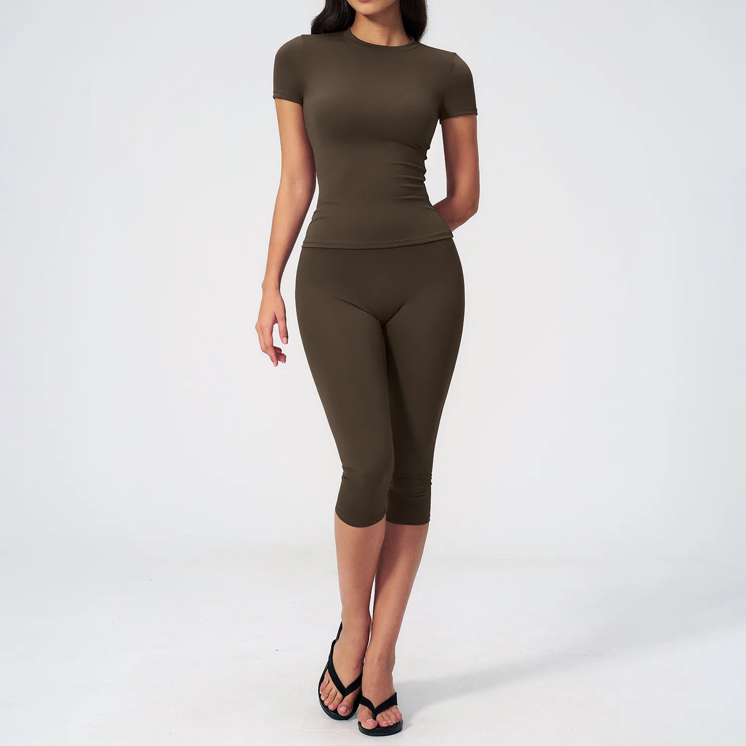 SculptForHer Sculpt & Move Seamless Capri Gym Set – Women’s 2 Piece Activewear