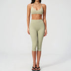 SculptForHer Sculpt & Move Seamless Capri Gym Set – Women’s 2 Piece Activewear